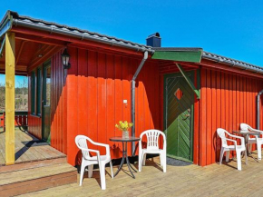 Two-Bedroom Holiday home in Lyngdal 1